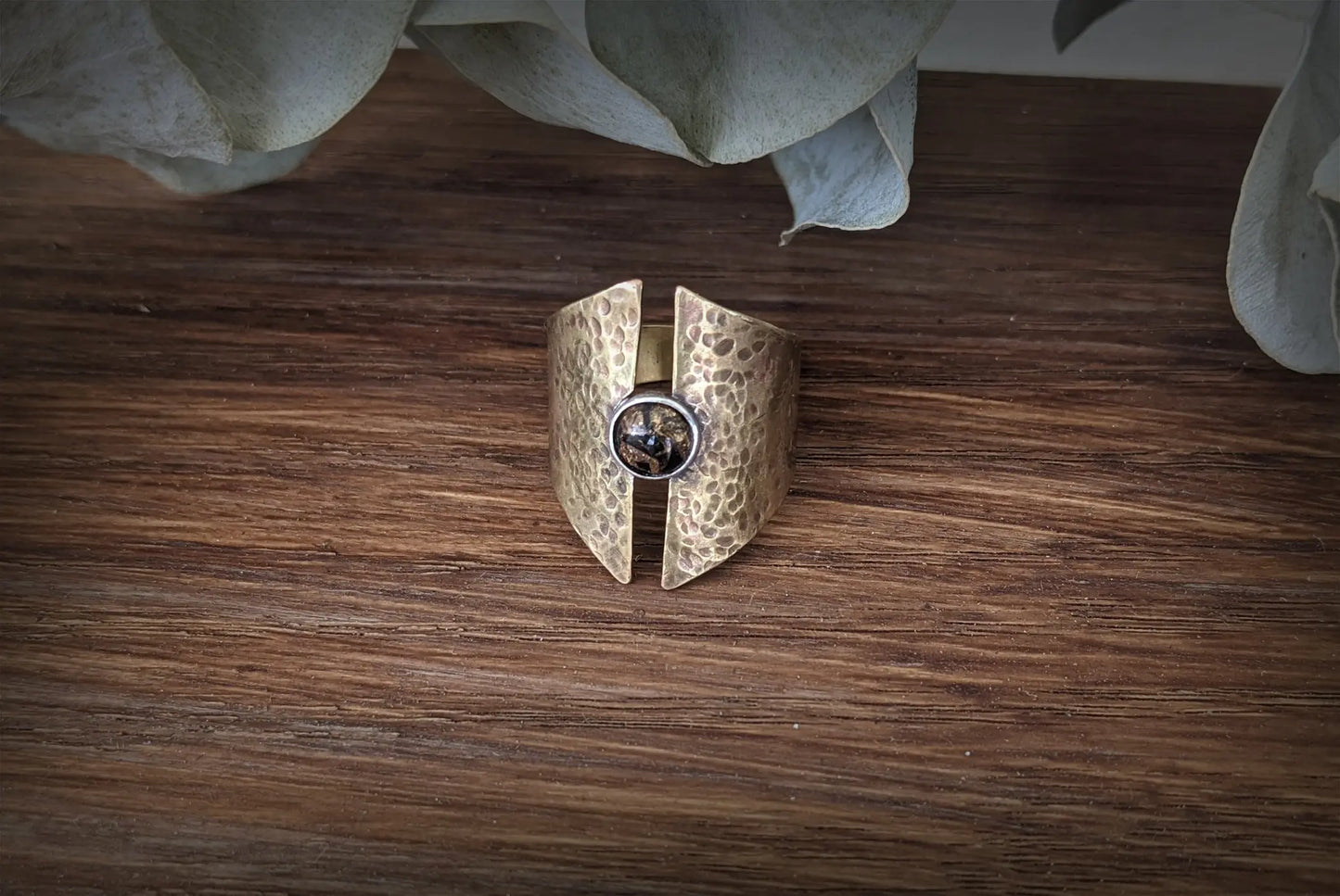 Manat Ring Mena.K Jewelry